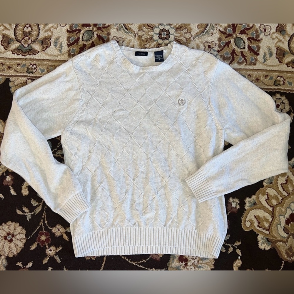 IZOD crewneck sweatshirt